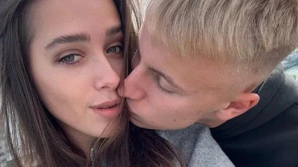 Кревсун с очаровательной девушкой стали героями фильма Боруссии – семейная драма из-за войны, слезы тренера