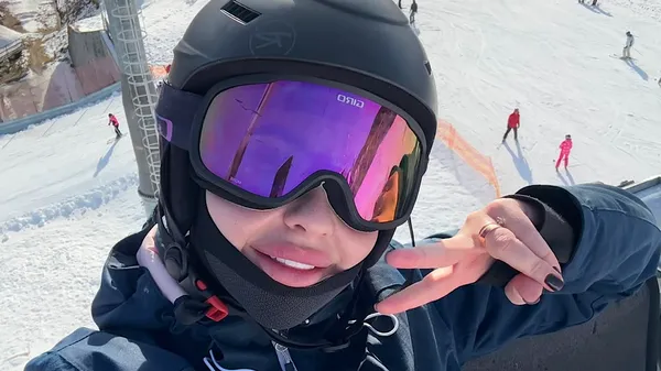 Зимова казка: Корнієнко з родиною та хаскі заряджають позитивом