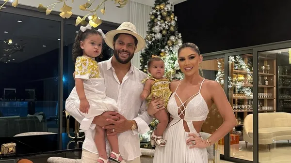 Пастор засудила шлюб екс-зірки збірної Бразилії з племінницею колишньої: "Бог не благословить бруд"