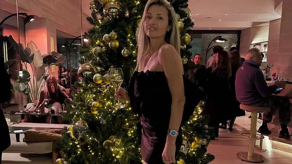 Дружини Коноплянки й Ротаня запалили в Мілані – їхні ніжки викликають справжній фурор