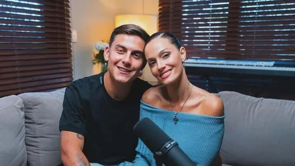 Звездный напарник Довбика будет папой: фанаты уверены, что его роскошная пассия беременна из-за этого фото