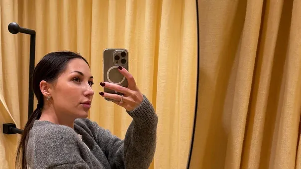 Жена Довбика показала их фото из 1 класса – едва не потеряла сознание из-за нового гола Артема