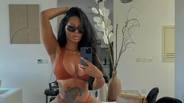 Розкішна бізнес-леді звабила відомого бомбардира: 11 років різниці у віці – не завада коханню