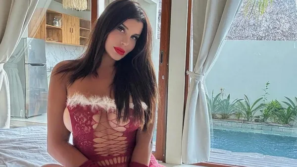 Донька культового Каніджі з'явилася на сайті для дорослих – спекотну діву можуть роздягати за гроші