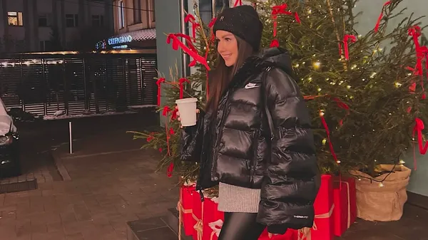 Розкішна обраниця гравця Вереса: краса, яка надихає не тільки на голи