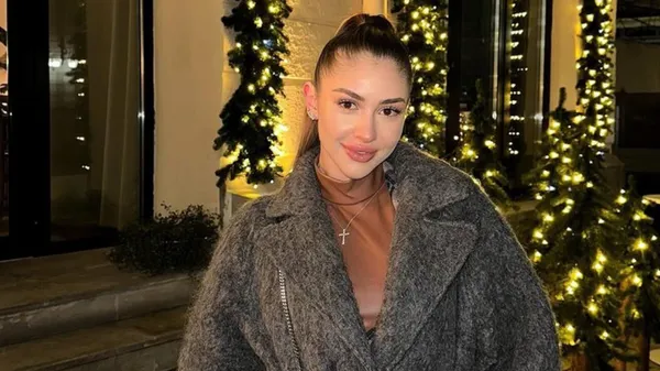 Кохана Твардовського приголомшила мережу стрункою фігурою – елегантність у кожній деталі