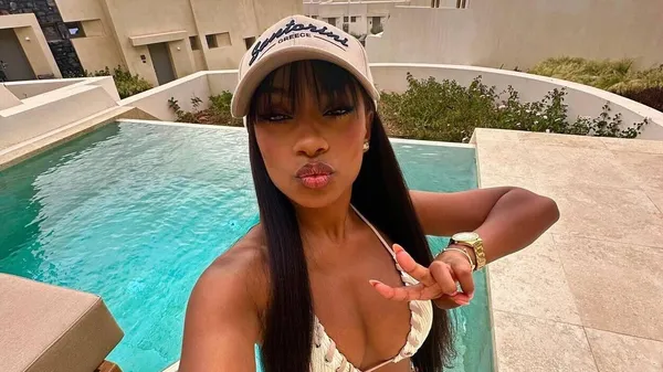 Сексапільна подружка екс-бомбардира ПСЖ вабить фанатів: її назвали найгарячішою на Олімпіаді