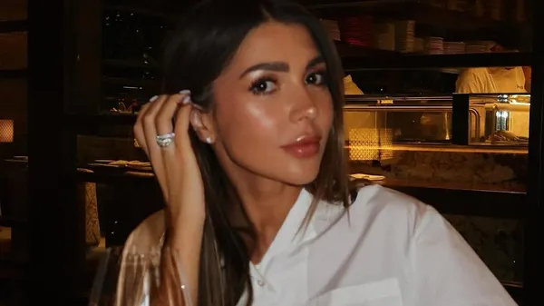 Любимая Яремчука соблазнительно засветила все прелести в лучших ракурсах – отличное лекарство для мужа