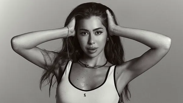 Кохана Вівчаренка розпалює інтригу: футболка мадридського Реала у сторіс викликає питання