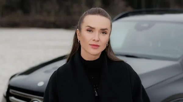 Свитолина показала очаровательное фото с мужем и дочкой: повторяет все за папой