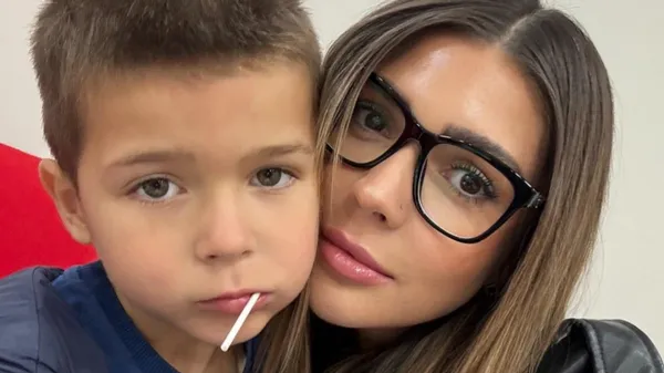 Яремчук підкорив Грецію і змусив пишатися свого сина – кохана непомітно зняла зворушливий момент