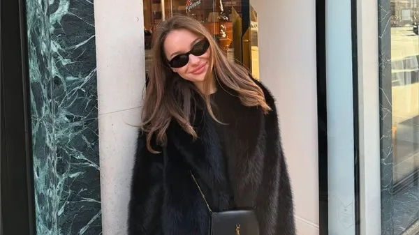 Поцілунки в ліфті: дружина Малиша опублікувала миле фото з коханим