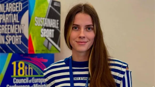 Магучіх вразила ефектними фото для популярного бренду – осідлала відомого українського спортсмена