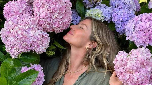 44-річна Бюндхен утретє стала матір'ю: супермодель народила від молодшого на 7 років тренера