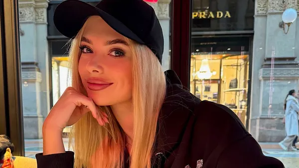 Савина в идеальной форме – ее изгибы и аппетитные пропорции вызывают восхищение