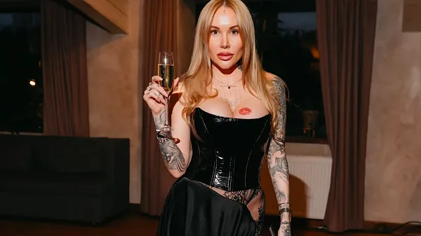 Полуголая и горячая Морозюк не оставляет места для воображения – сдержаться невозможно