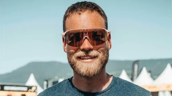 Успішний біатлоніст відмовляється від участі на ЧС-2025 – все через первістка