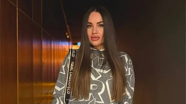 Віддалась гламуру: Гаряча обраниця Кірюханцева запалила соцмережі ефектним образом