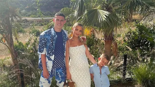 Английский футболист Фил Фоден наконец-то сделал предложение любимой - "кольцо просто огромное"