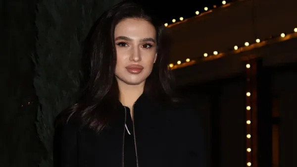 Граційна партнерка зірки Динамо вразила привабливими рисами обличчя – неймовірна естетика