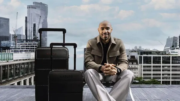 Жена Анри громко отпраздновала день рождения – ее поздравляли настоящие звезды: "Веселая ночь с бандой"