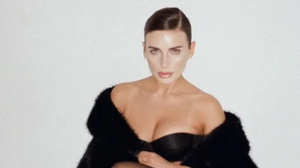 Дівчина футболіста Волошина – нова ікона стилю