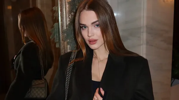 "Стабильно по килограмму в месяц": Бабогло с юмором о беременности и изменениях в теле