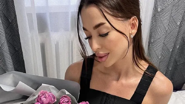 Дівчина українського футболіста збільшила груди – похвалилася новими принадами за 300 тисяч