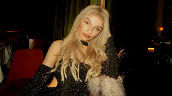 Розкішна подружка зірки Барси зачаровує з Олімпіади: хобі моделі – фотографуватися в купальниках