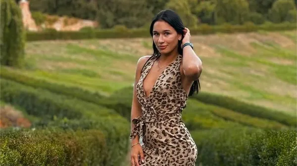 Нестандартна пара: наречена Черниша показала звичне заняття з коханим – вічна боротьба