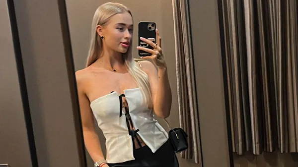 Чарівна екс-пасія Фесюна сяє після розставання: стиль, краса та витонченість у кожному кадрі