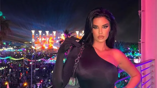 Спокуслива фанатка Хорватії розриває Інстаграм гарячими фото – викликає апетит