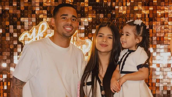 Ніжність поза полем: дружина Жезуса опублікувала ніжний момент