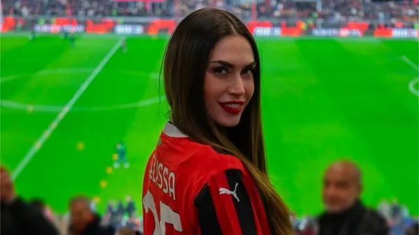 Відпочинок не для бідних: журналістка Мелісса Сатта разом з чоловіком відвідують Абу-Дабі