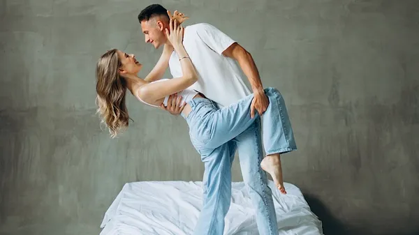 "Навіть плутала слова "збірна" і "збори": жона футболіста УПЛ про правила виживання у стосунках