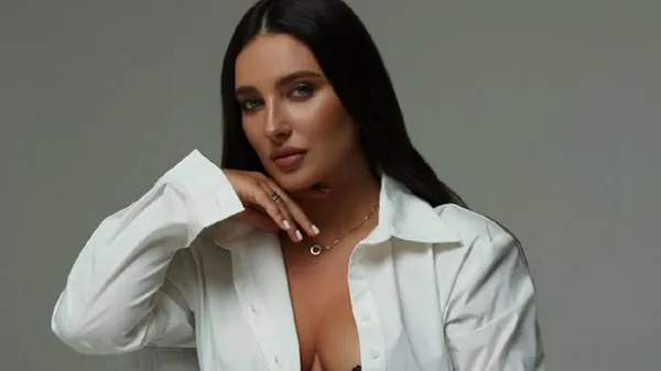 Гламурна кохана українського футболіста показала бездоганний стиль – Зінченко в захваті