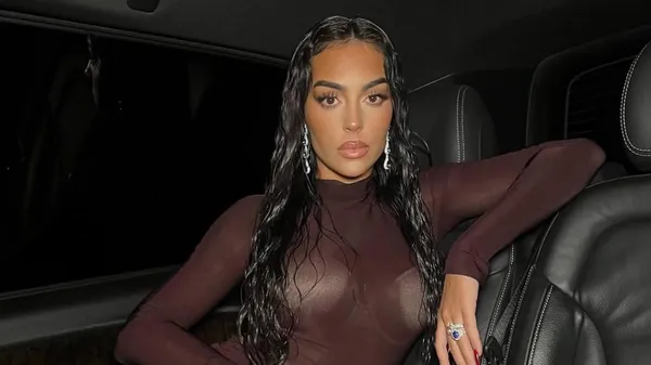 Шкіряна спокуса та рев моторів: дівчина Роналду влаштувала гарячий вихід у світ