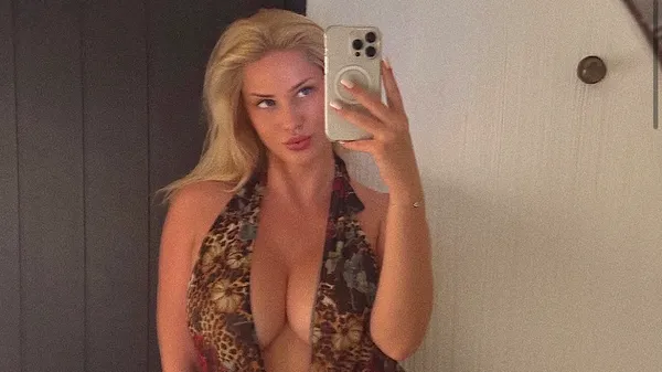 Подарунок із натяком: колишня Зубкова отримала солодкий сюрприз