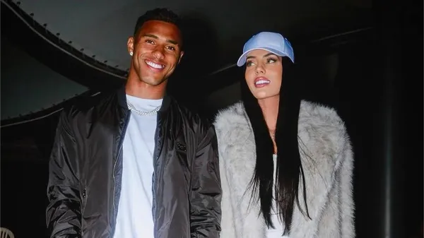 Вінісіус святкує своє 21-річчя: зворушливе привітання від коханої