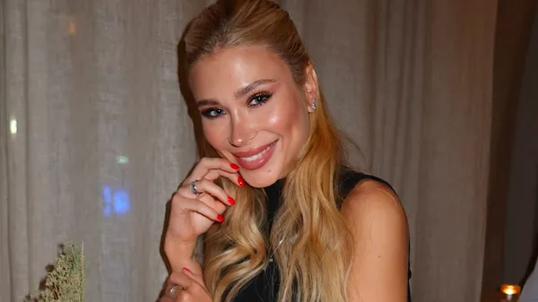 "Гиалуронка с губ просто поплыла": Конопля показала реальность беременности без фильтров