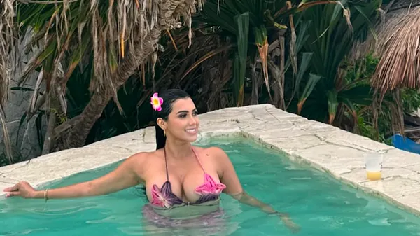 Фанатка Колумбии в разорванном джинсовом боди затмила воображение фанов