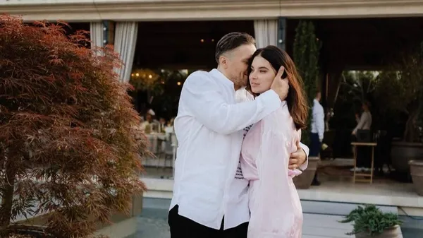 Усик зізналась, чому сини 3 роки живуть з дідусем і бабусею за кордоном: "Я б ніколи не повірила"