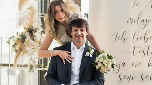 Жена Шовковского трогательно поздравила мужа с годовщиной: "10 лет любви"