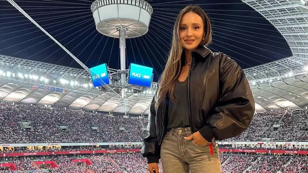 Жена рекордсмена Барселоны в ярости после матча ЛЧ: украинка разозлилась на УЕФА