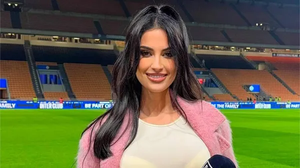 Найгарячіша італійська журналістка постала в спекотному образі – важкий люкс