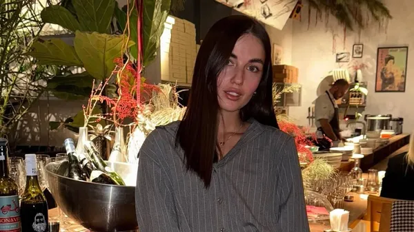 Штогрина сбросила лишнее: жена экс-форварда Черноморца поразила обнаженным образом в купальнике