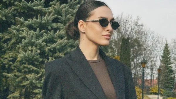 Дівчина топ-воротаря УПЛ похвалилася сексапільним образом – вишукано посвітила модельною фігурою