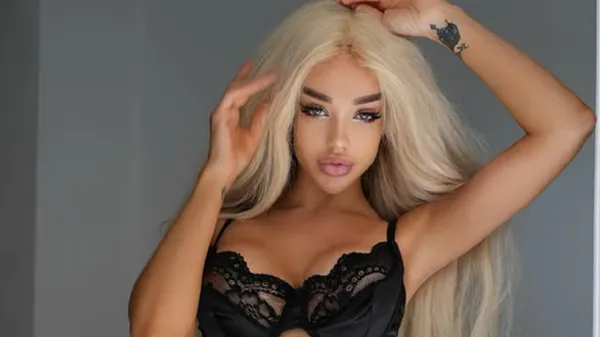 Панчохи та червоні стрінги: безсоромна колишня екс-зірки Динамо вбила наповал формами