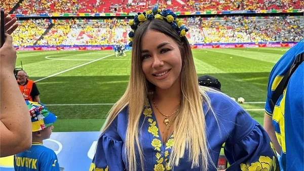 Малиновская растрогала нежным фото с округлым животиком – излучает женственность и красоту