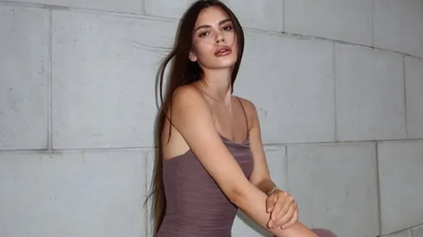 Гламурна дівчина зірки Динамо приворожила квітучою зовнішністю: вона – 10/10